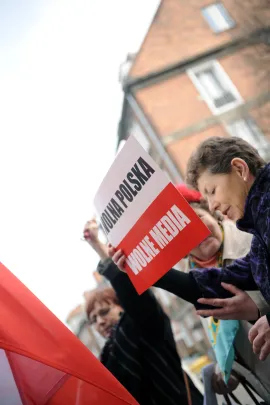 WIELOTYSIĘCZNA MANIFESTACJA O PRZYŁĄCZENIE TV TRWAM DO PLATFORMY CYFROWEJ