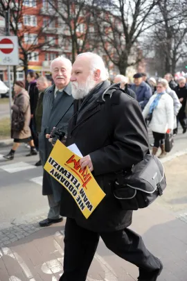 WIELOTYSIĘCZNA MANIFESTACJA O PRZYŁĄCZENIE TV TRWAM DO PLATFORMY CYFROWEJ