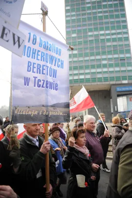 WIELOTYSIĘCZNA MANIFESTACJA O PRZYŁĄCZENIE TV TRWAM DO PLATFORMY CYFROWEJ