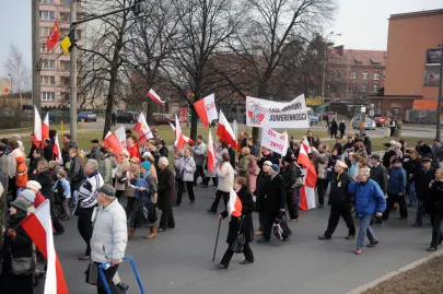 WIELOTYSIĘCZNA MANIFESTACJA O PRZYŁĄCZENIE TV TRWAM DO PLATFORMY CYFROWEJ