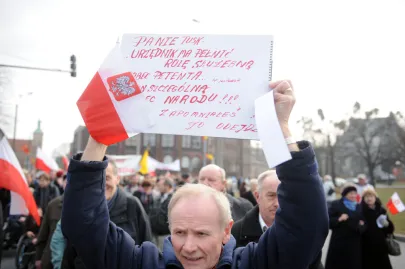 WIELOTYSIĘCZNA MANIFESTACJA O PRZYŁĄCZENIE TV TRWAM DO PLATFORMY CYFROWEJ