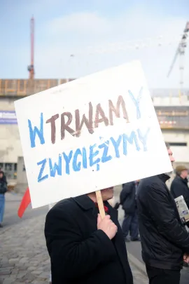 WIELOTYSIĘCZNA MANIFESTACJA O PRZYŁĄCZENIE TV TRWAM DO PLATFORMY CYFROWEJ