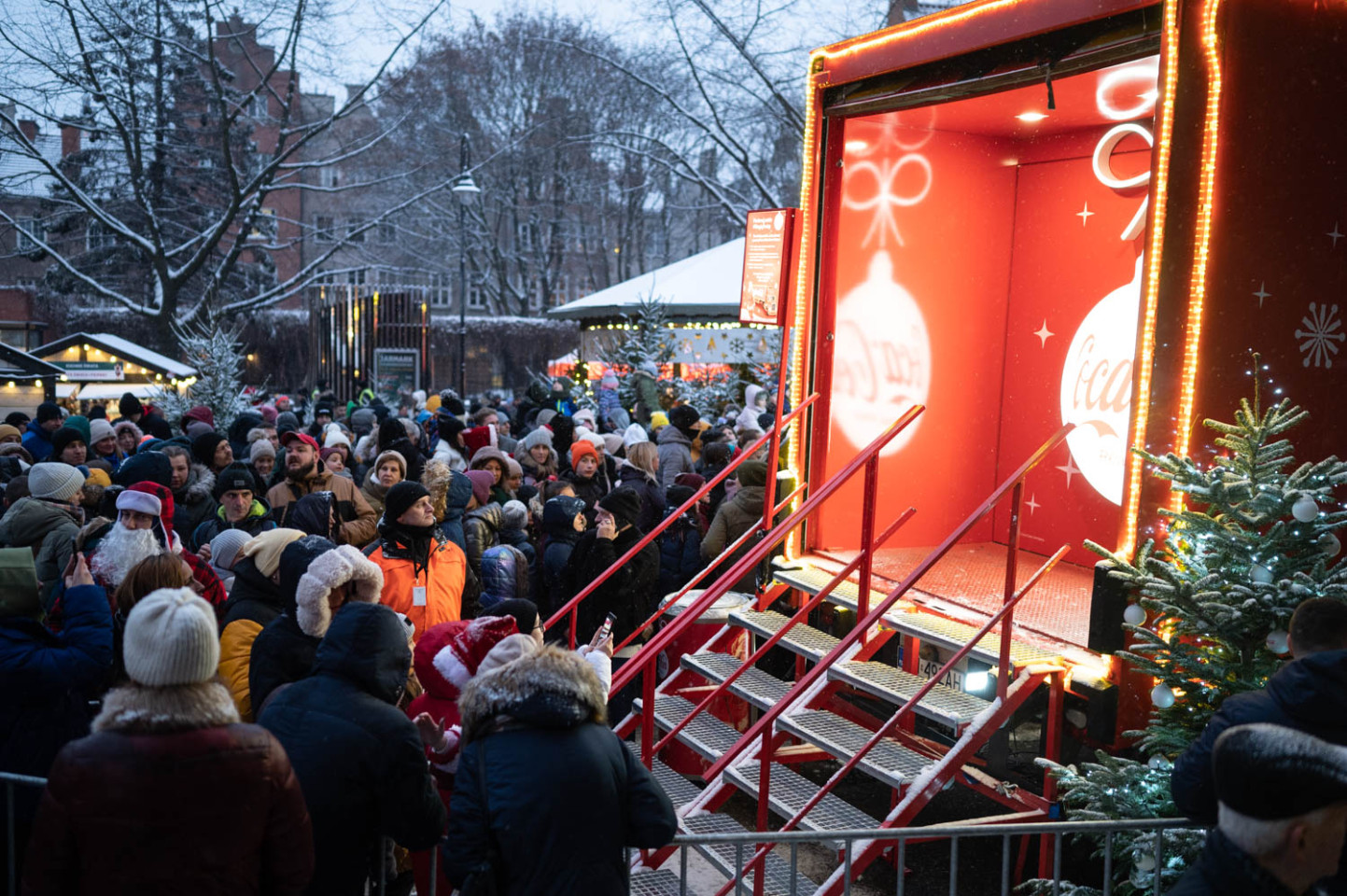 Świąteczna ciężarówka Coca Coli na Jarmarku Świątecznym w Gdańsku