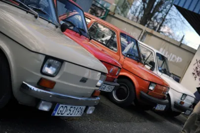 OLDTIMERY- ROZPOCZĘCIE SEZONU 1.04.2012 GDAŃSK,UL.DOKI 1