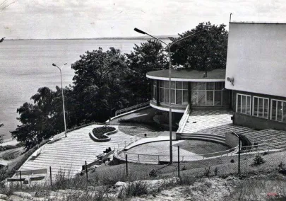 Lata 1965-1970 r. Dom Profilaktyczno-Wypoczynkowy "Zdrowie" w Gdyni. Pocztówka- Biuro Wydawnicze Ruch.