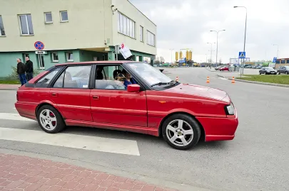 Pierwsze samochody, które wyruszyły w trasę śladami PKS-ów.