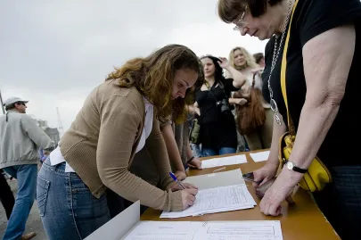 podpisy pod uchwałą obywatelską w spr.zagospodarowania szańca