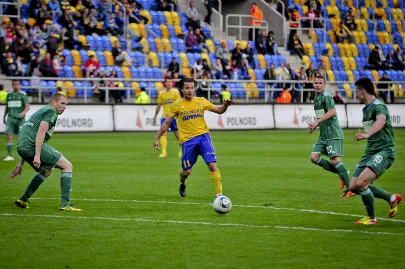 Piotr Kuklis vs zawodnicy GKS Katowice
