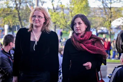 Magdalena Zmuda-Trzebiatowska (po prawej), żona Zygmunta Zmudy-Trzebiatowskiego