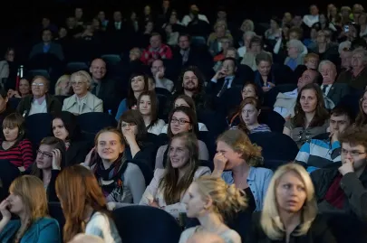 Publiczość na spotkaniu z Andrzejem Wajdą
