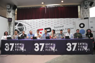 Konferencja prasowa po filmie "80 milionów"