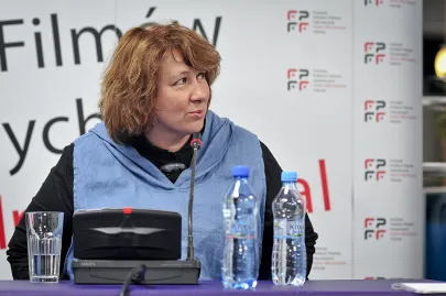 Jolanta Dylewska, operator