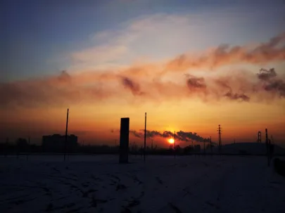 Niebo nad Lenicą w lutym