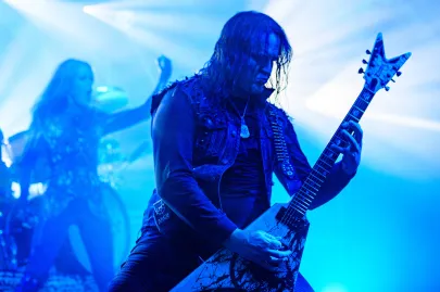 Arch Enemy w B90