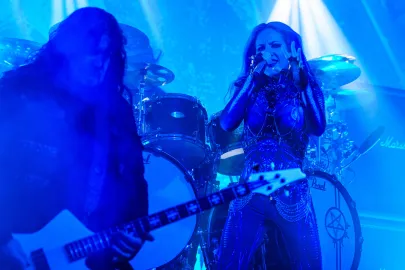 Arch Enemy w B90