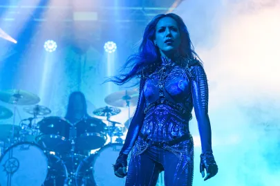 Arch Enemy w B90