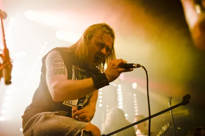 LaneCobain 