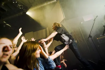 stage diving