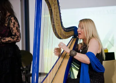 występ Anny Faber w koncercie "Harfa w trio"