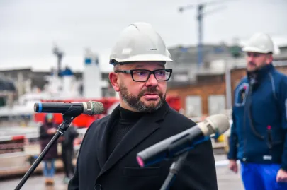 Wodowanie statku rybackiego Hákon w Karstensen Shipyard Poland
