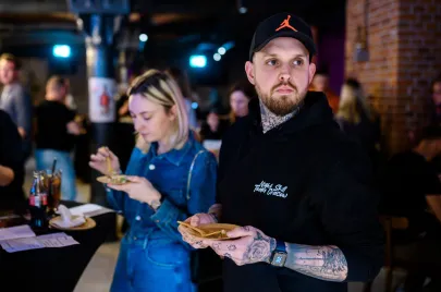 Street Food Fighters w Hewelke Restaurant & Bakery