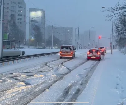 Na Rakoczego samochody jadą zygzakiem