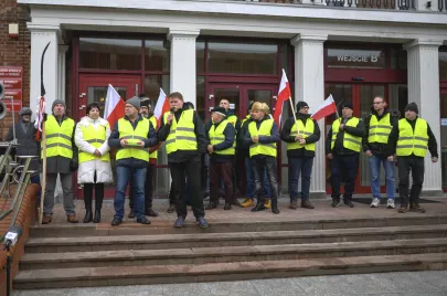 Protest rolników pod Urzędem Wojewódzkim w Gdańsku