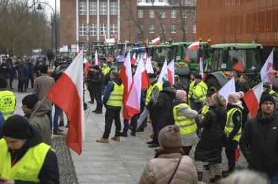 Protest rolników pod Urzędem Wojewódzkim w Gdańsku