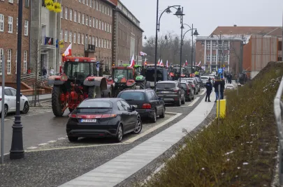 Protest rolników pod Urzędem Wojewódzkim w Gdańsku