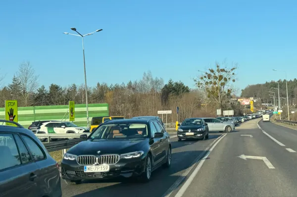 Korek na Spacerowej aż do Osowej