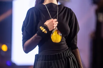 Pokaz mody oraz gala wręczenia nagród Amberif Vibes w ramach wydarzenia Amberif Spring 2024 w Food Hall Montownia