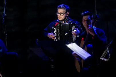 L.U.C. & Rebel Babel Film Orchestra - Muzyka do filmu "Chłopi" w Filharmonii Bałtyckiej w Gdańsku