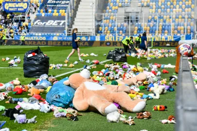 30. kolejka Fortuna I. Liga. Arka Gdynia 3:2 Resovia Rzeszów