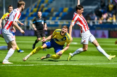 30. kolejka Fortuna I. Liga. Arka Gdynia 3:2 Resovia Rzeszów