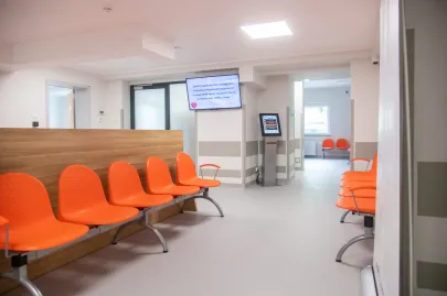 Otwarcie kompleksu Poradni Przyszpitalnych Szpitala Morskiego im. PCK w Gdyni w zmodernizowanym budynku nr 28 przy ul. Huzarskiej 1 w Gdyni.
