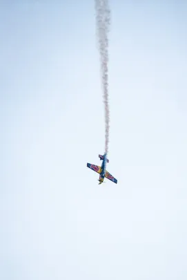 Sobota na Red Bull Konkurs Lotów - pokaz lotniczy i koncert IGO