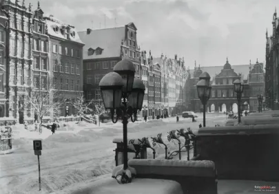 Rok 1966. Gdańsk. Długi Targ zimą