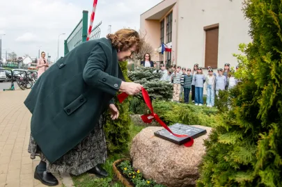 Oficjalne odsłonięcie muralu z wizerunkiem śp. Aleksandra Doby na budynku Morskiej Szkoły Podstawowej w Gdańsku