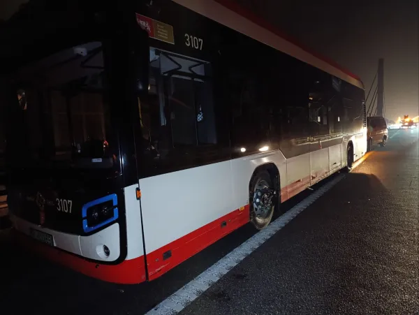 Skutki wypadku na S7