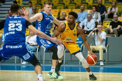 Orlen Basket Liga: AMW Arka Gdynia - Anwil Włocławek