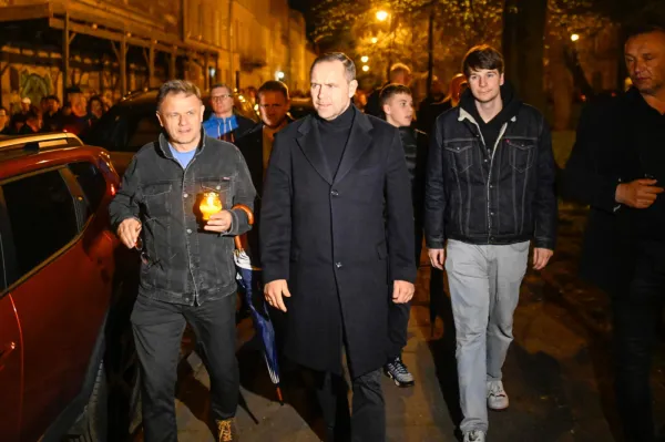Karol Nawrocki bierze udział w Misterium