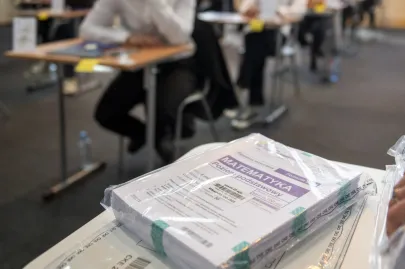 Matura 2025 z matematyki w Uniwersyteckim Liceum Ogólnokształcącym
