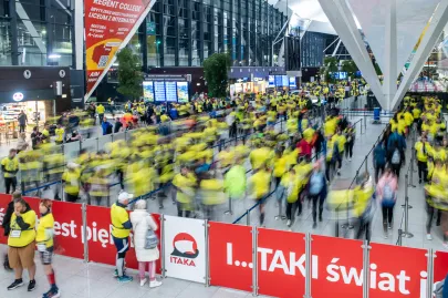 Bieg Skywayrun Gdańsk Airport 2025 po płycie Portu Lotniczego Gdańsk im. Lecha Wałęsy 