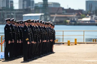 Wodowanie okrętu im. Jerzego Różyckiego w stoczni Remontowa Shipbuilding.