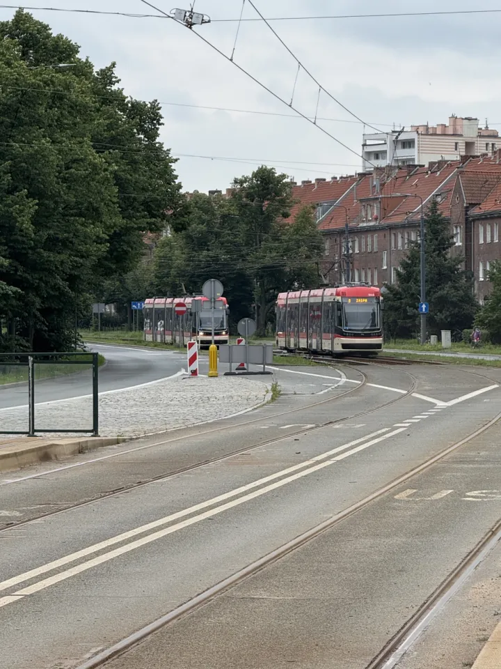 Powrót tramwaju na Głęboką i powrót problemu z uciekającym tramwajem