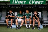 Tomasz Neugebauer,  Tomasz Wójtowicz,  Miłosz Kałahur, Kacper Sezonienko   ławka rezerwowych