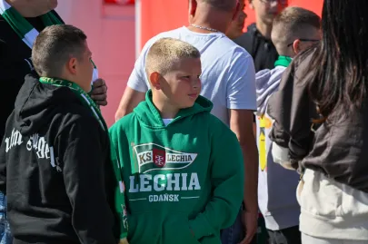 Kibice Lechii Gdańsk i Arki Gdynia w drodze na derby Trójmiasta