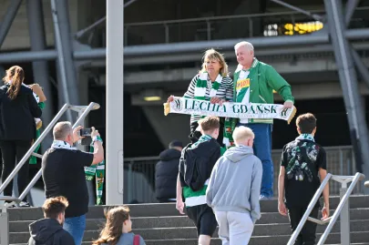 Kibice Lechii Gdańsk i Arki Gdynia w drodze na derby Trójmiasta