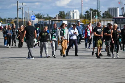 Kibice Lechii Gdańsk i Arki Gdynia w drodze na derby Trójmiasta