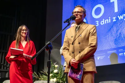 Uroczyste wręczenie statuetki Arcymistrza Kina Markowi Koterskiemu